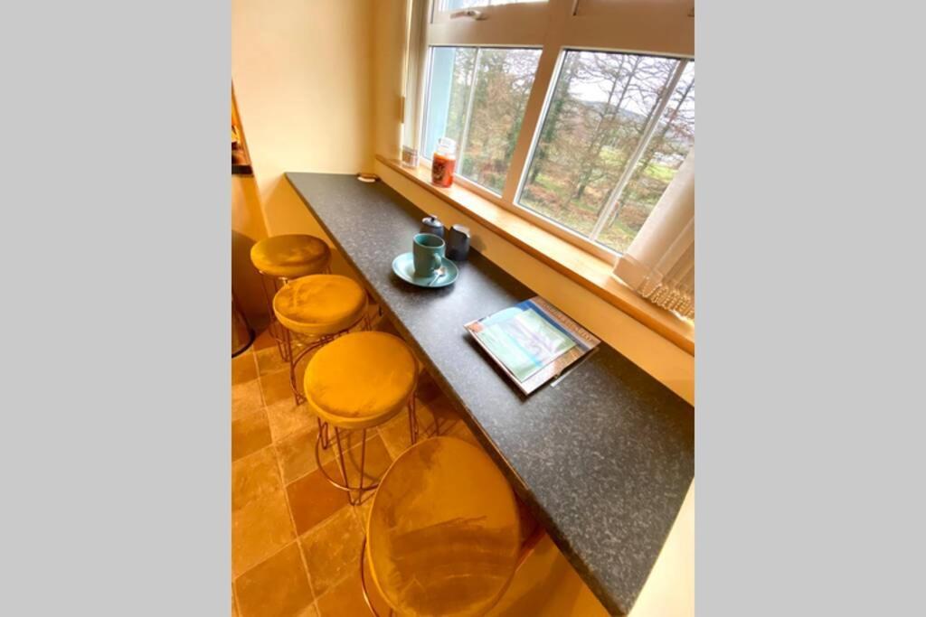 3 Bedroom House Located In Centre Of Carndonagh Dış mekan fotoğraf