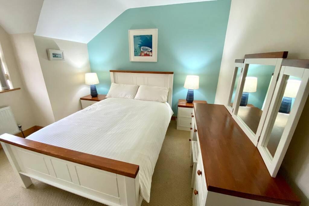 3 Bedroom House Located In Centre Of Carndonagh Dış mekan fotoğraf