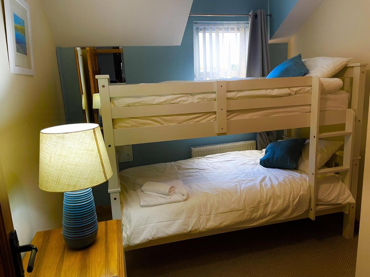 3 Bedroom House Located In Centre Of Carndonagh Dış mekan fotoğraf